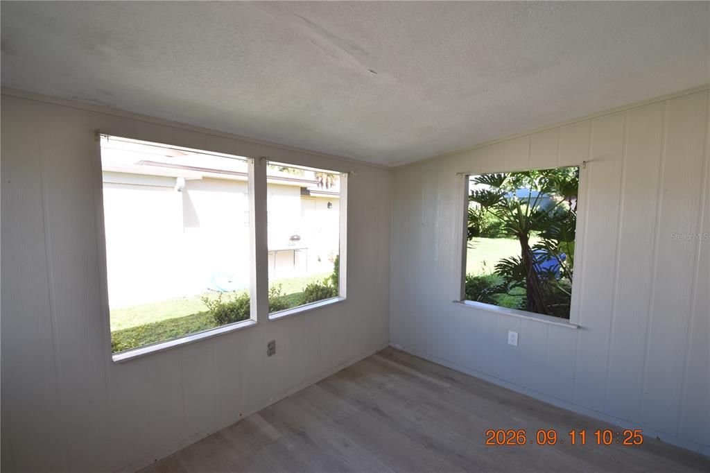For Rent: $1,295 (1 beds, 1 baths, 798 Square Feet)