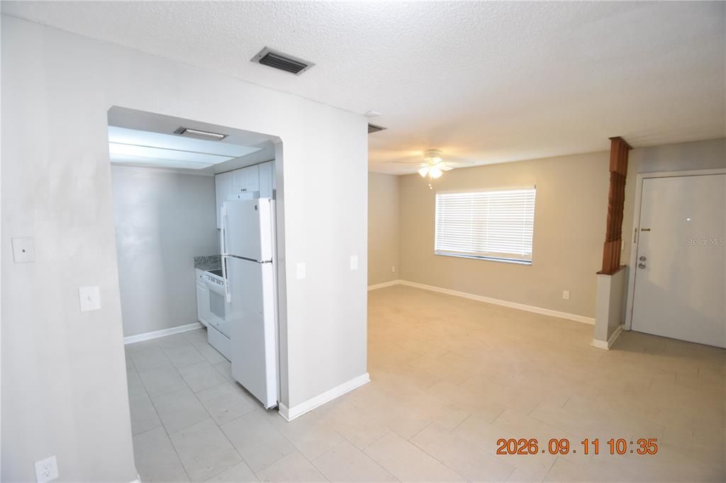 For Rent: $1,295 (1 beds, 1 baths, 798 Square Feet)