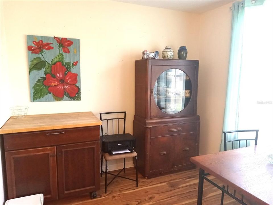 В аренду: $1,750 (2 спален, 2 ванн, 1400 Квадратных фут)