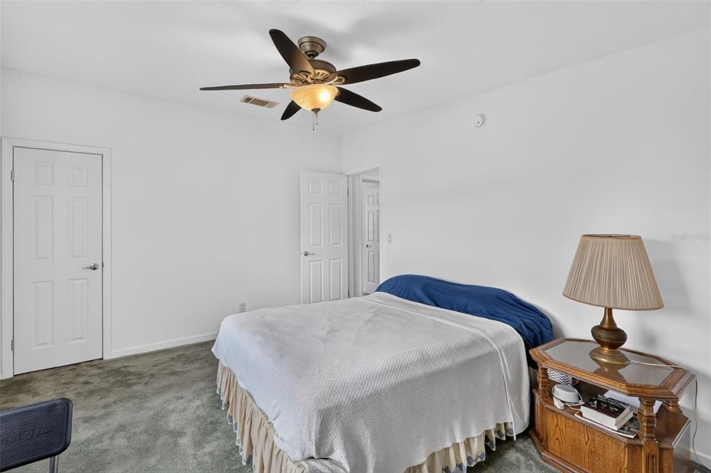 En Venta: $449,000 (3 camas, 2 baños, 2876 Pies cuadrados)