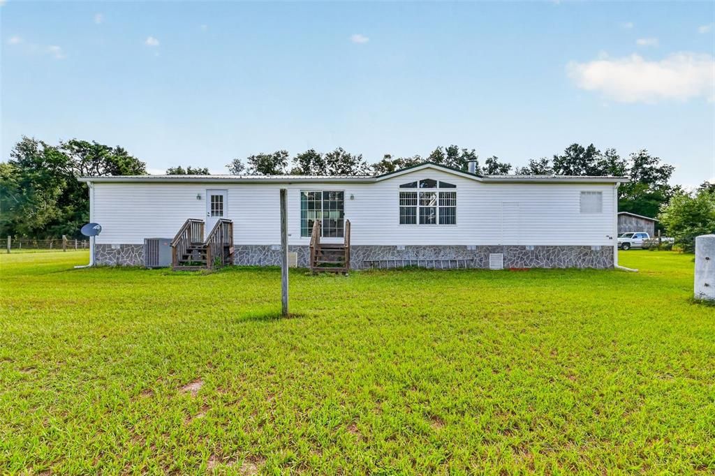 En Venta: $449,000 (3 camas, 2 baños, 2876 Pies cuadrados)