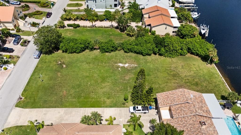 Active With Contract: $550,000 (0.28 acres)