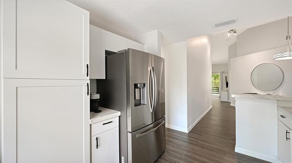 For Sale: $249,900 (3 beds, 2 baths, 1208 Square Feet)