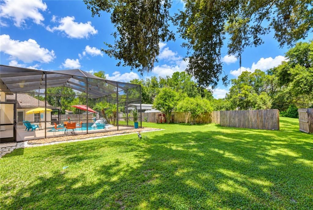 En Venta: $775,000 (3 camas, 2 baños, 2692 Pies cuadrados)