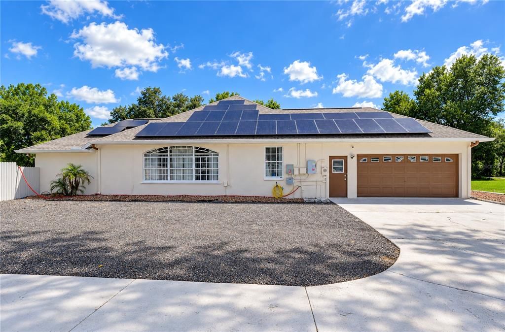 En Venta: $775,000 (3 camas, 2 baños, 2692 Pies cuadrados)