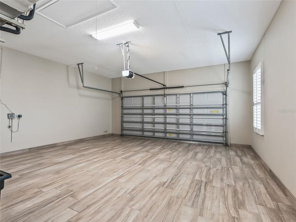 На продажу: $378,900 (2 спален, 2 ванн, 1572 Квадратных фут)