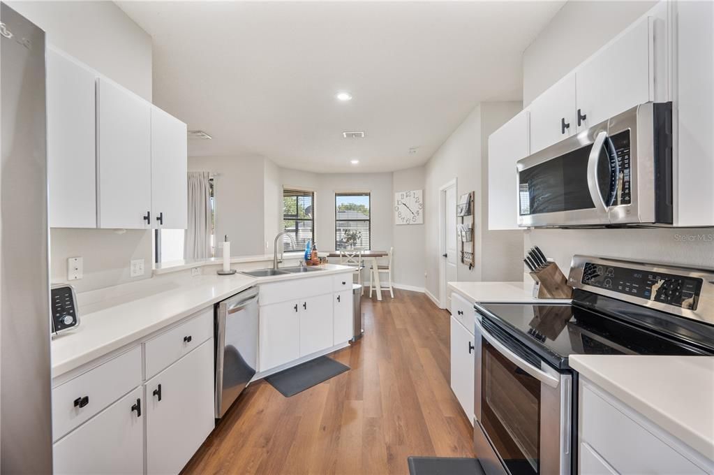 For Sale: $438,000 (4 beds, 3 baths, 2326 Square Feet)