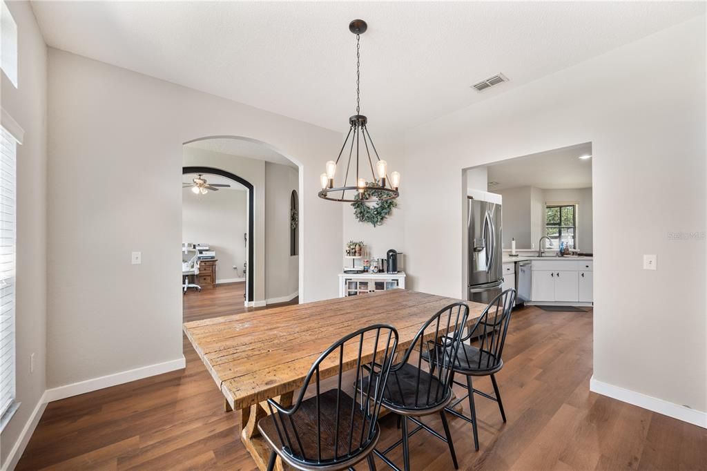 For Sale: $438,000 (4 beds, 3 baths, 2326 Square Feet)