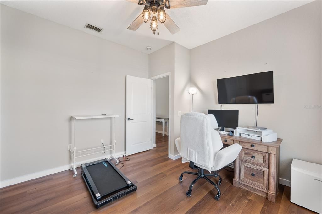 For Sale: $438,000 (4 beds, 3 baths, 2326 Square Feet)