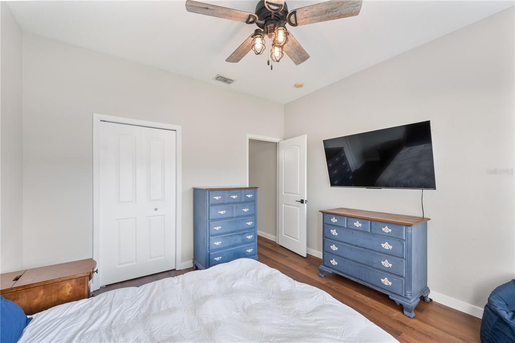 For Sale: $438,000 (4 beds, 3 baths, 2326 Square Feet)