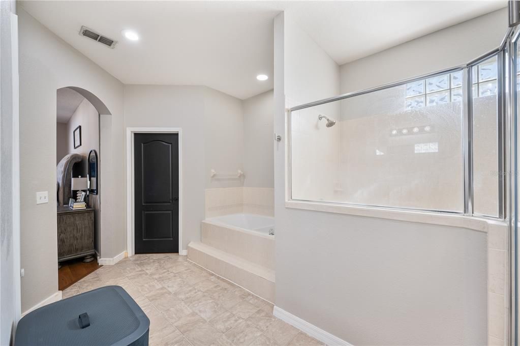 For Sale: $438,000 (4 beds, 3 baths, 2326 Square Feet)