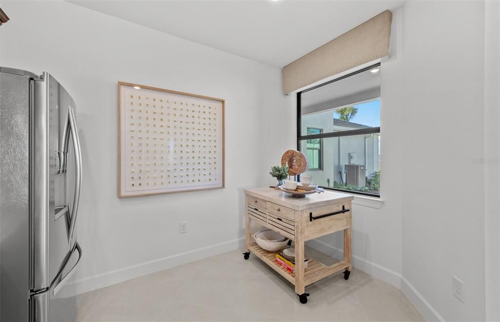 На продажу: $457,190 (2 спален, 2 ванн, 1602 Квадратных фут)