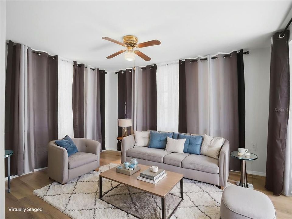 For Sale: $229,900 (2 beds, 1 baths, 1122 Square Feet)