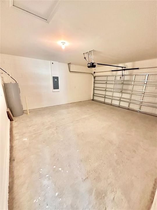 For Rent: $2,300 (4 beds, 2 baths, 1720 Square Feet)