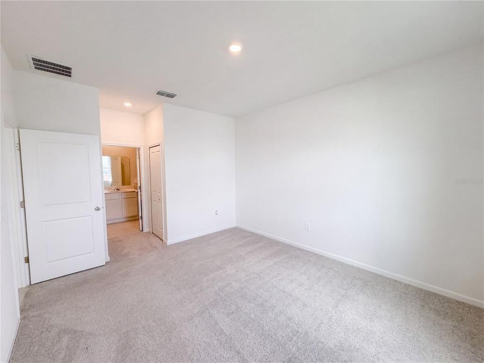 En Venta: $349,000 (5 camas, 3 baños, 2088 Pies cuadrados)
