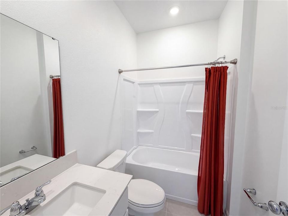 En Venta: $349,000 (5 camas, 3 baños, 2088 Pies cuadrados)