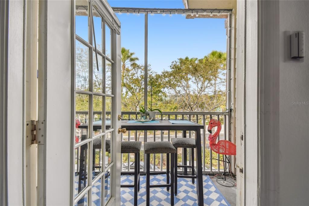 En Venta: $269,000 (1 camas, 1 baños, 964 Pies cuadrados)
