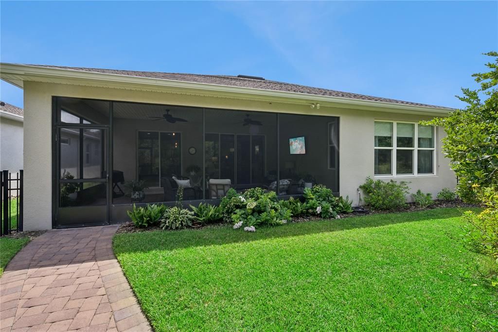 For Rent: $2,500 (3 beds, 3 baths, 2185 Square Feet)