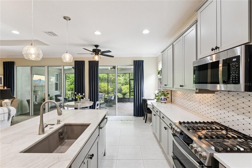 For Rent: $2,500 (3 beds, 3 baths, 2185 Square Feet)