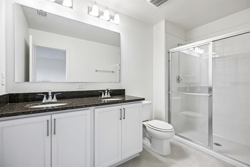 For Sale: $229,485 (3 beds, 2 baths, 1557 Square Feet)
