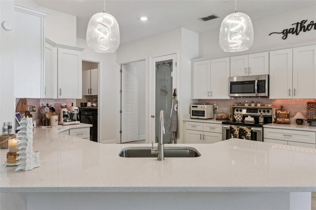 For Sale: $570,000 (4 beds, 3 baths, 2416 Square Feet)
