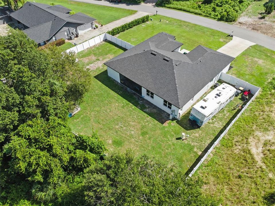 For Sale: $570,000 (4 beds, 3 baths, 2416 Square Feet)