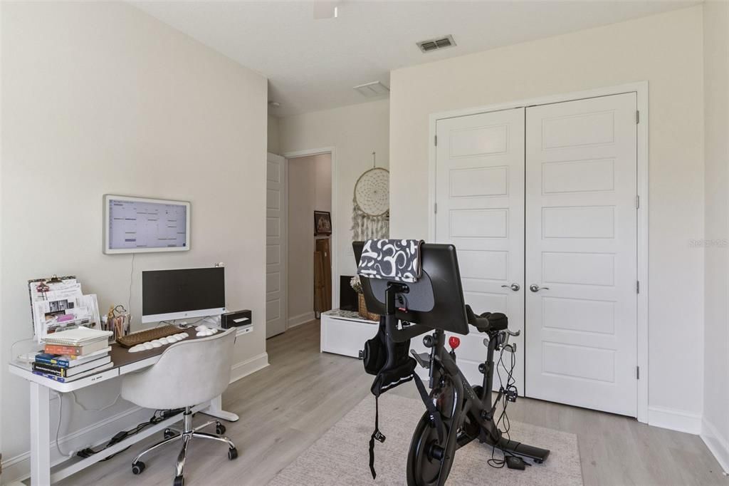 For Sale: $570,000 (4 beds, 3 baths, 2416 Square Feet)