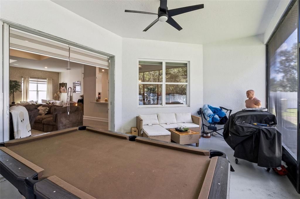 For Sale: $570,000 (4 beds, 3 baths, 2416 Square Feet)