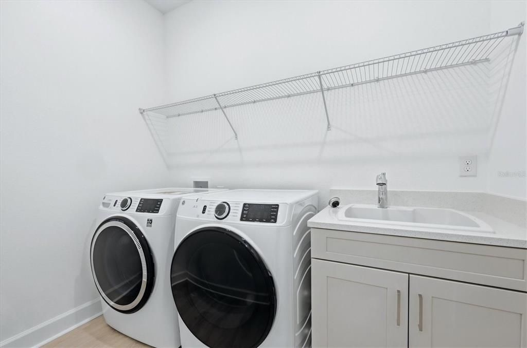 На продажу: $575,000 (2 спален, 2 ванн, 1843 Квадратных фут)