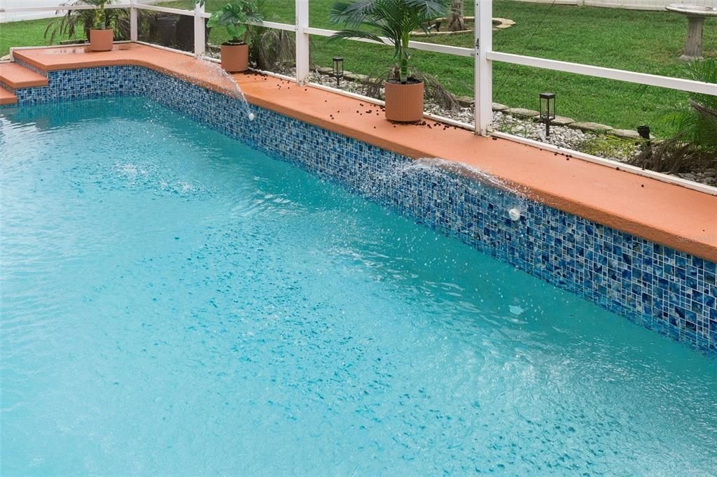 На продажу: $589,990 (4 спален, 3 ванн, 2208 Квадратных фут)