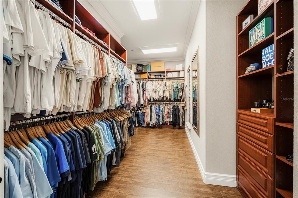 En Venta: $1,500,000 (5 camas, 3 baños, 4924 Pies cuadrados)