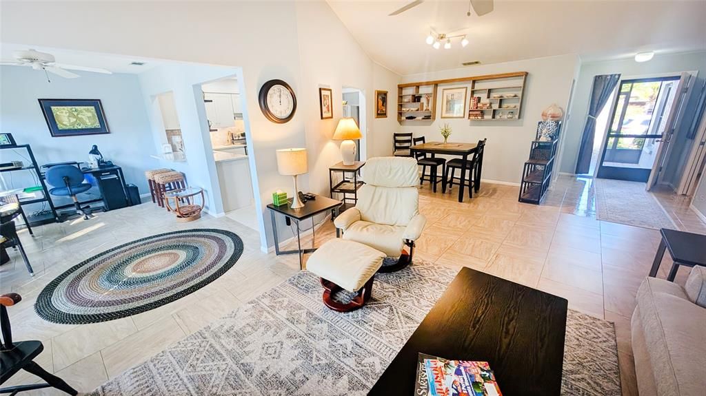For Sale: $239,000 (2 beds, 2 baths, 1384 Square Feet)
