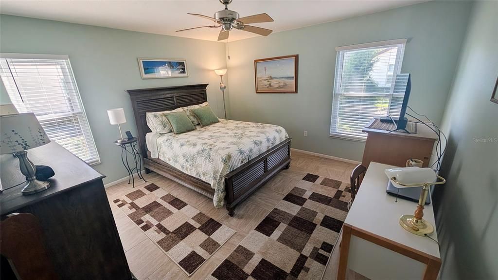 For Sale: $239,000 (2 beds, 2 baths, 1384 Square Feet)