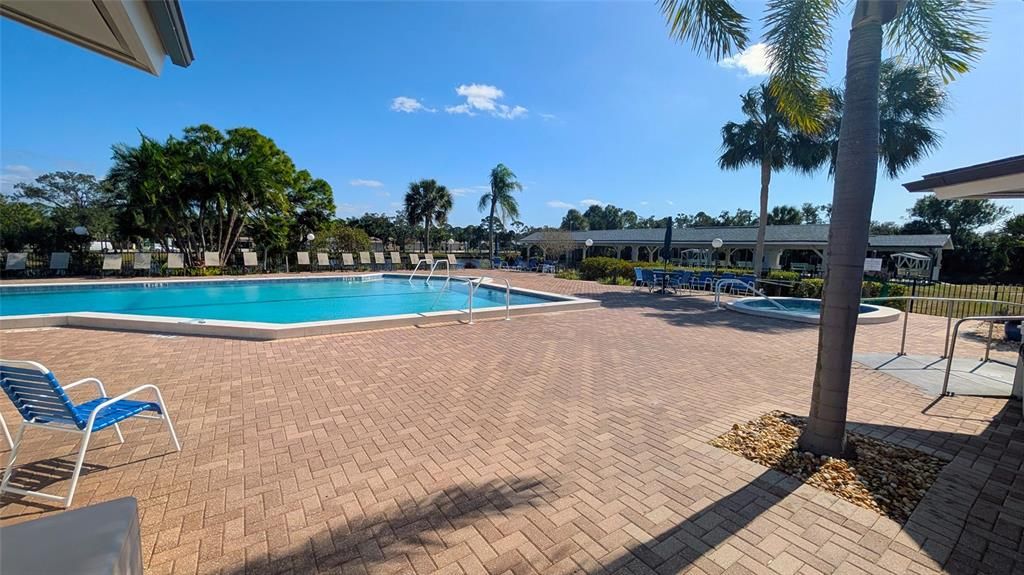 For Sale: $239,000 (2 beds, 2 baths, 1384 Square Feet)