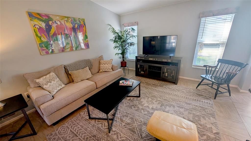 For Sale: $239,000 (2 beds, 2 baths, 1384 Square Feet)