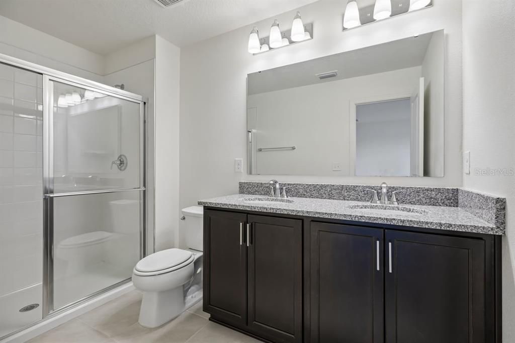 For Sale: $225,320 (3 beds, 2 baths, 1557 Square Feet)