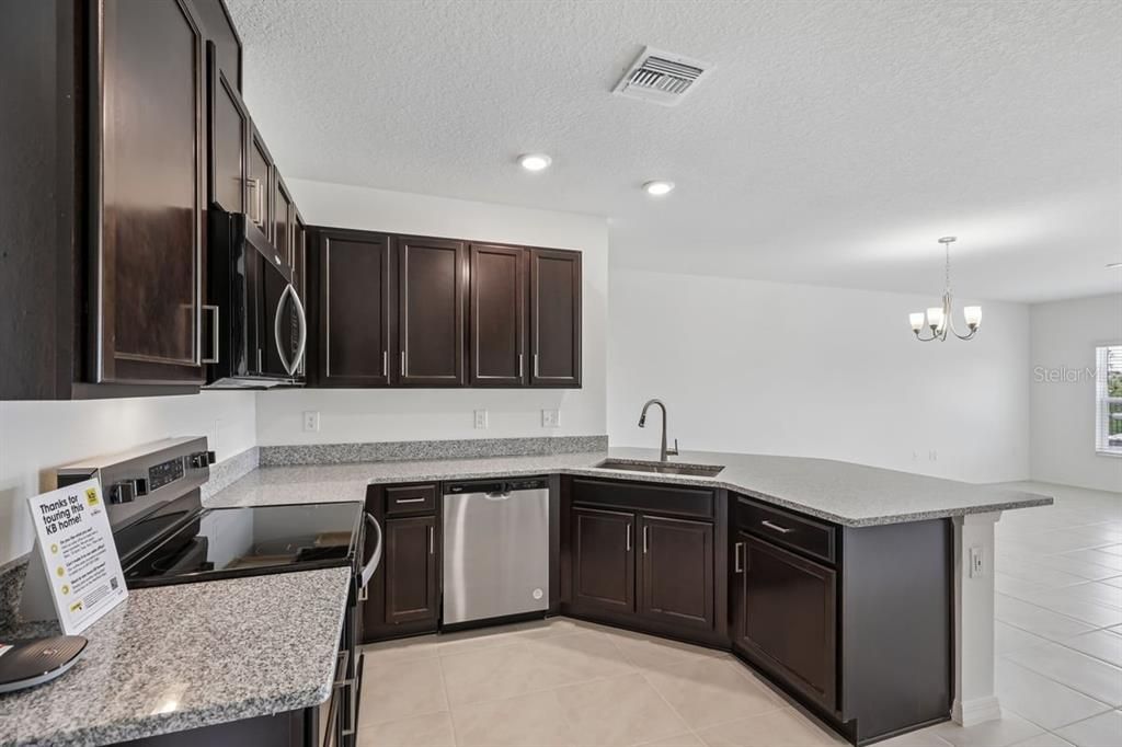 For Sale: $225,320 (3 beds, 2 baths, 1557 Square Feet)