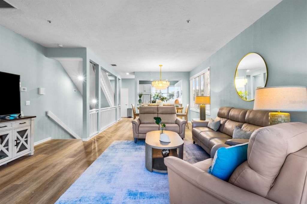 На продажу: $599,900 (2 спален, 2 ванн, 1440 Квадратных фут)