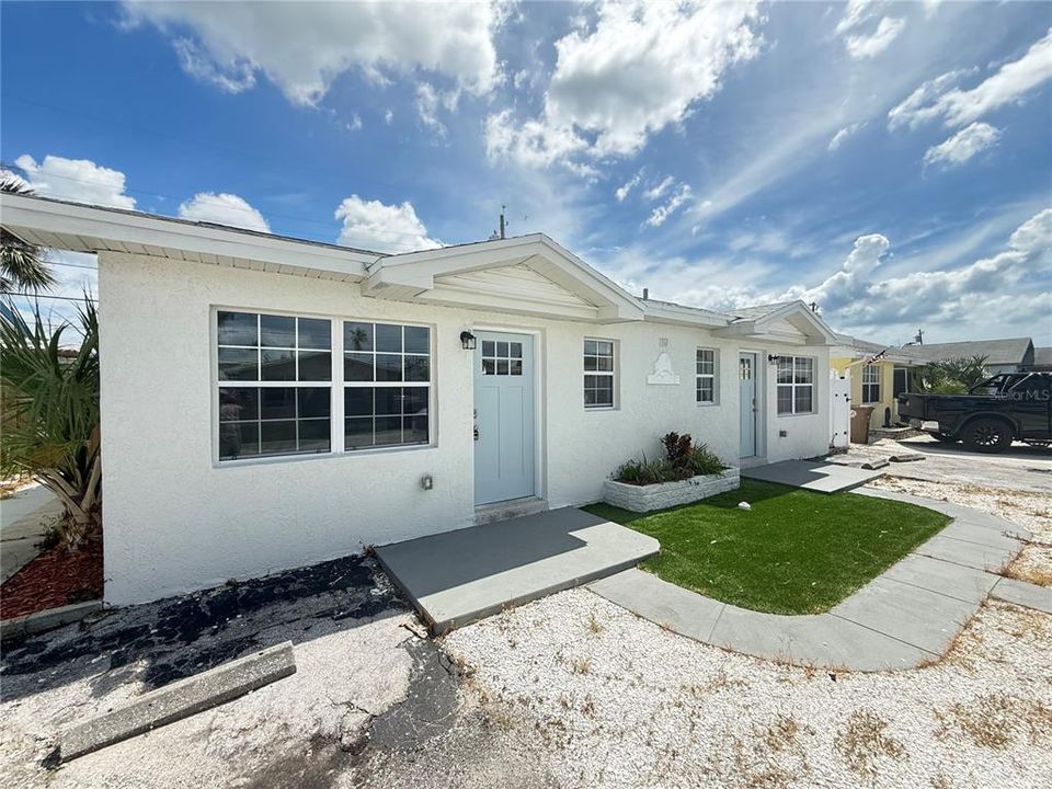 For Rent: $2,000 (1 beds, 1 baths, 646 Square Feet)