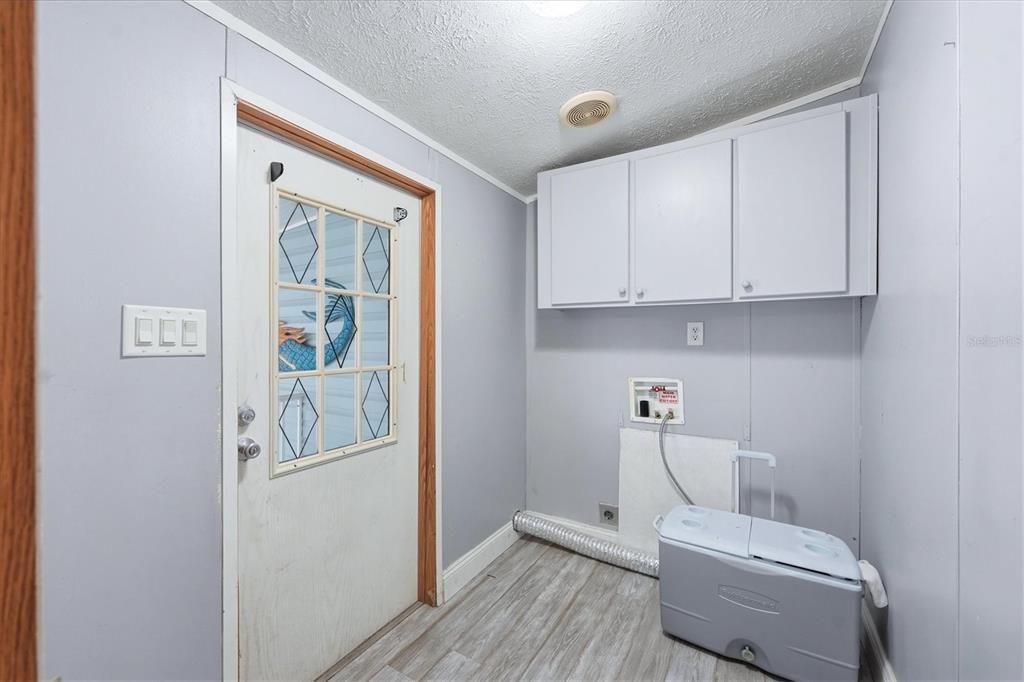 En Venta: $185,000 (3 camas, 2 baños, 1659 Pies cuadrados)