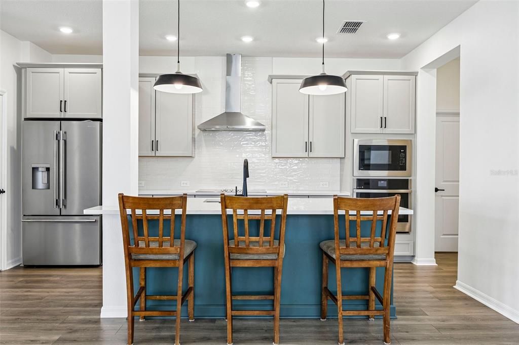 En Venta: $490,000 (4 camas, 3 baños, 2825 Pies cuadrados)