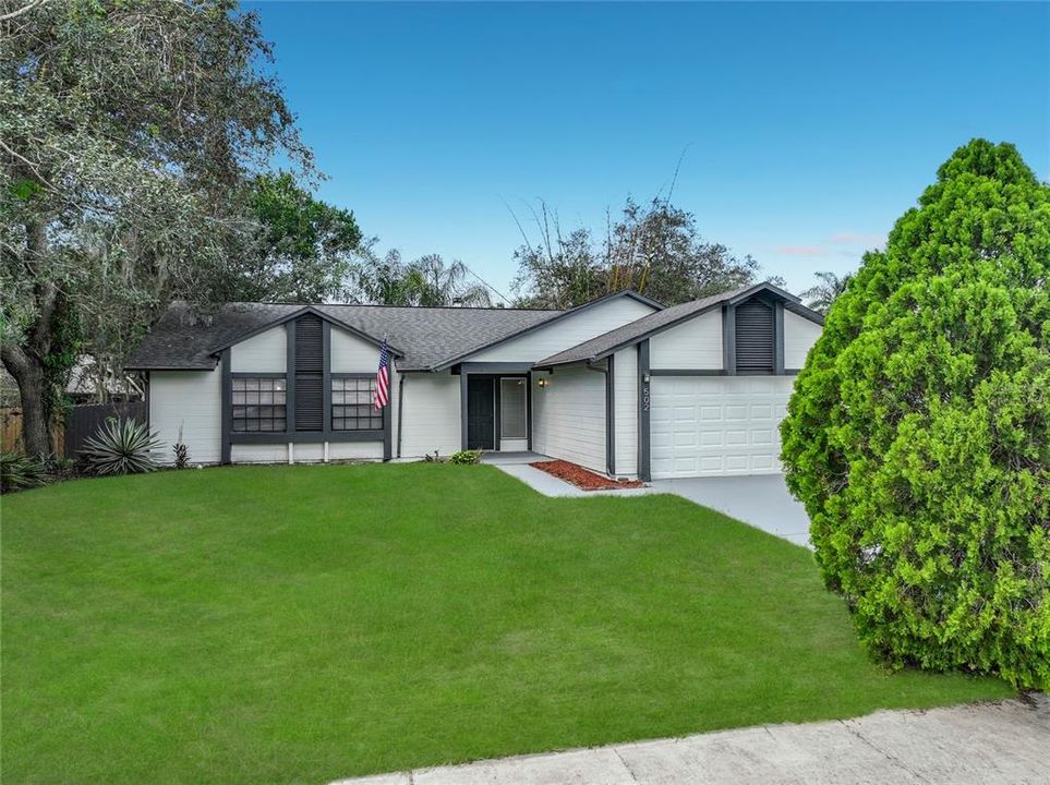 For Sale: $359,900 (3 beds, 2 baths, 1340 Square Feet)