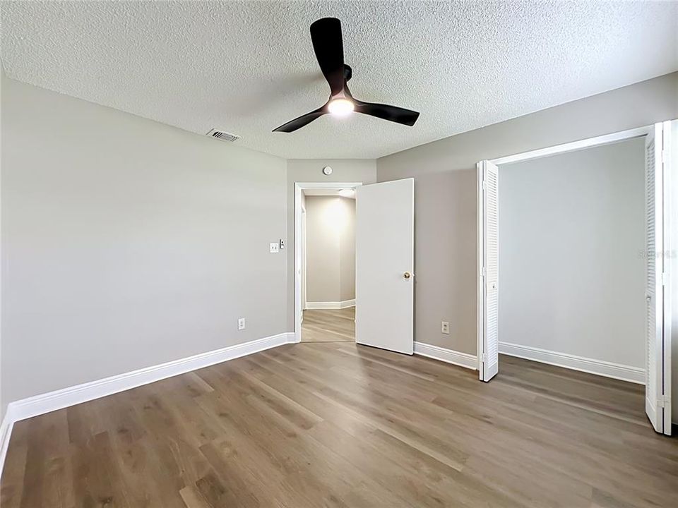 For Sale: $359,900 (3 beds, 2 baths, 1340 Square Feet)
