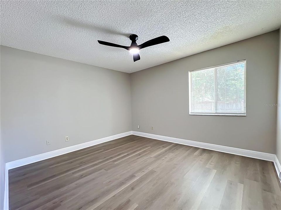For Sale: $359,900 (3 beds, 2 baths, 1340 Square Feet)