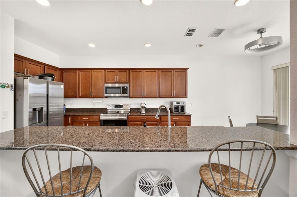 For Sale: $349,900 (4 beds, 2 baths, 2386 Square Feet)