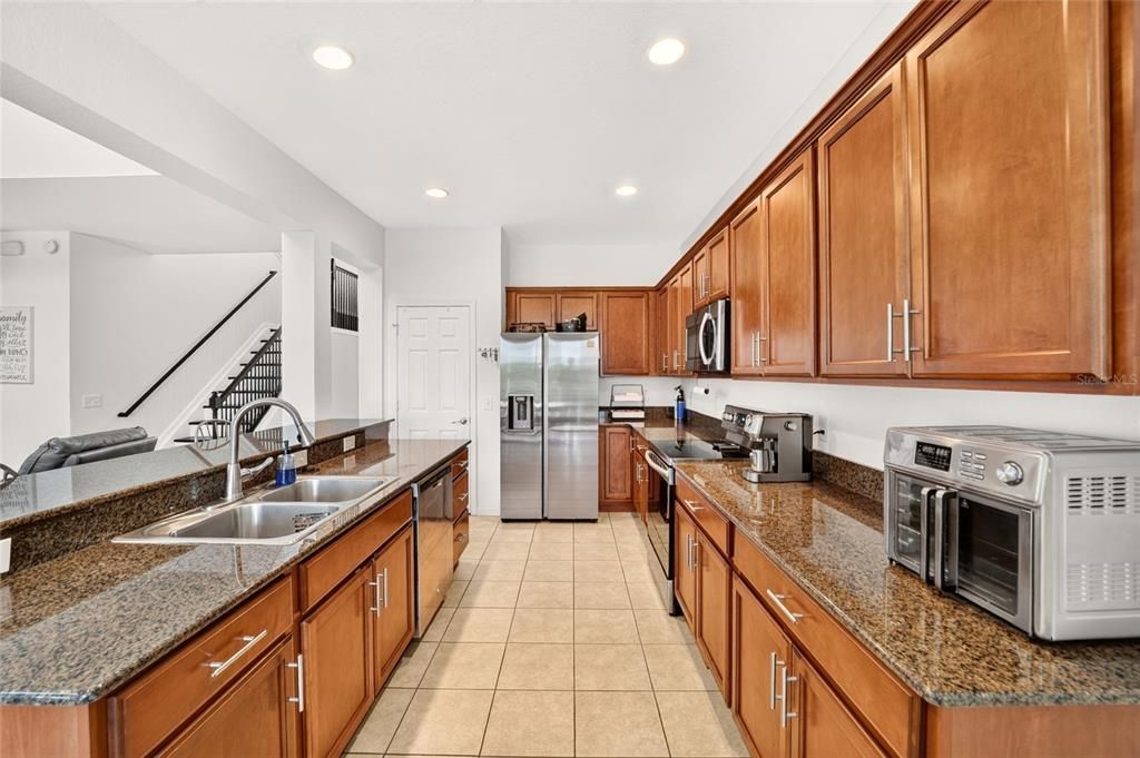 For Sale: $349,900 (4 beds, 2 baths, 2386 Square Feet)