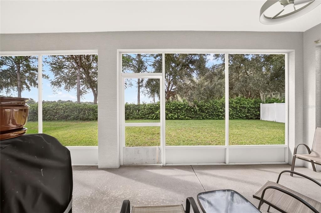 For Sale: $349,900 (4 beds, 2 baths, 2386 Square Feet)