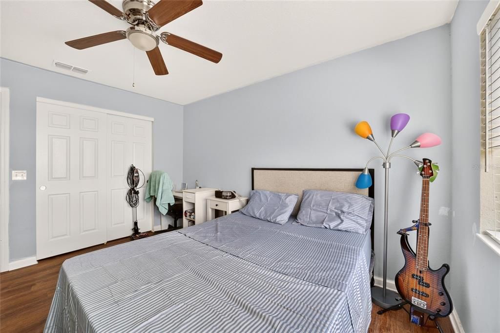 For Sale: $349,900 (4 beds, 2 baths, 2386 Square Feet)