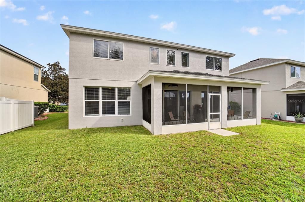 For Sale: $349,900 (4 beds, 2 baths, 2386 Square Feet)