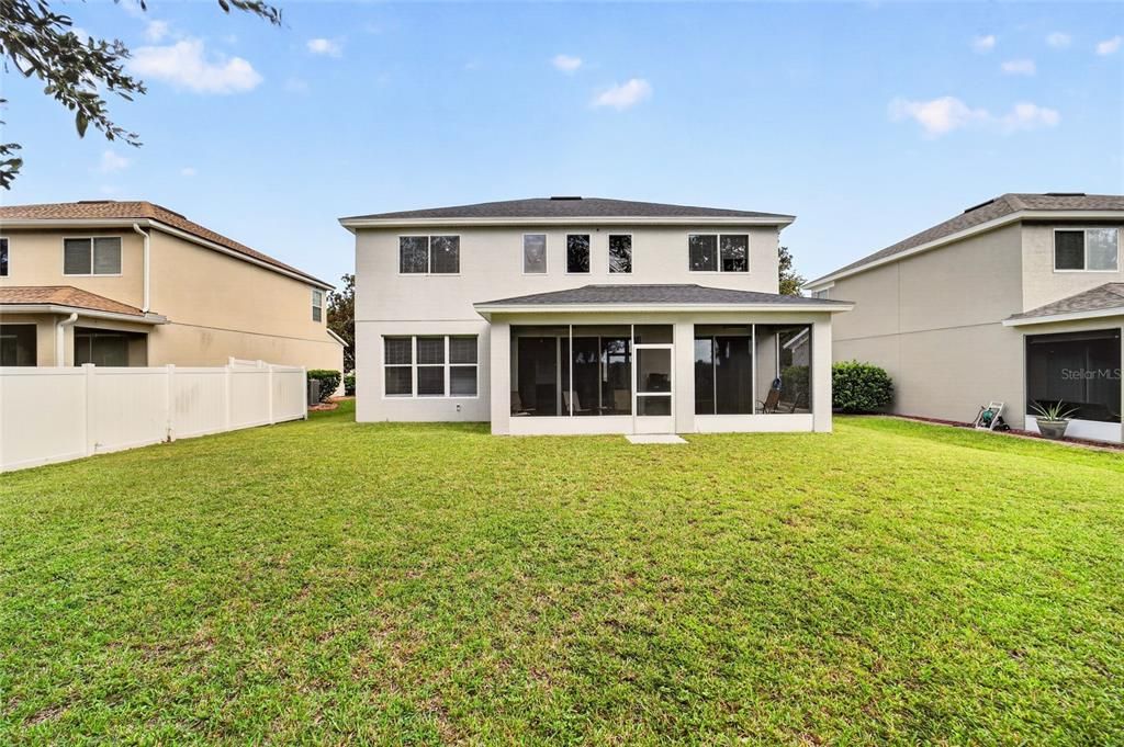 For Sale: $349,900 (4 beds, 2 baths, 2386 Square Feet)